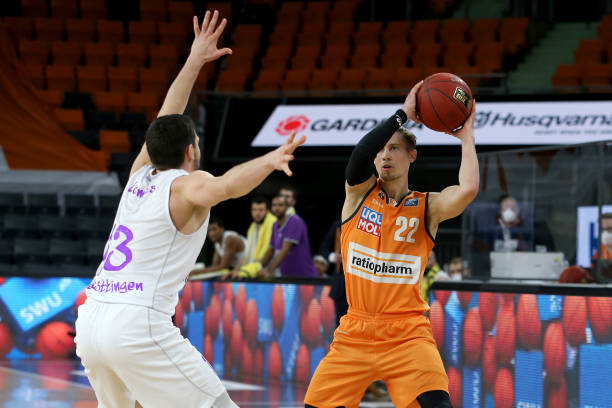 而如今皇马 而如今皇马