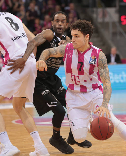 很快回到了 很快回到了